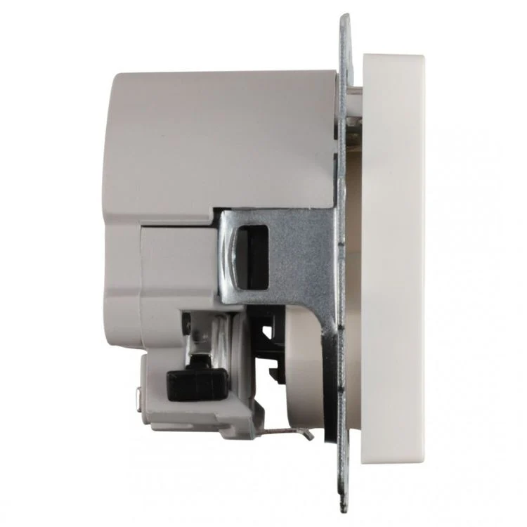 Gira inbouw stopcontactdoos met USB A/C 3-voudig randaarde polar wit - Image 3