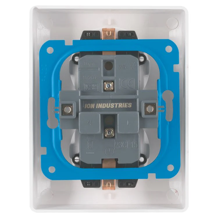 ION Industries inbouw stopcontactdoos 2-voudig randaarde wit - Image 2